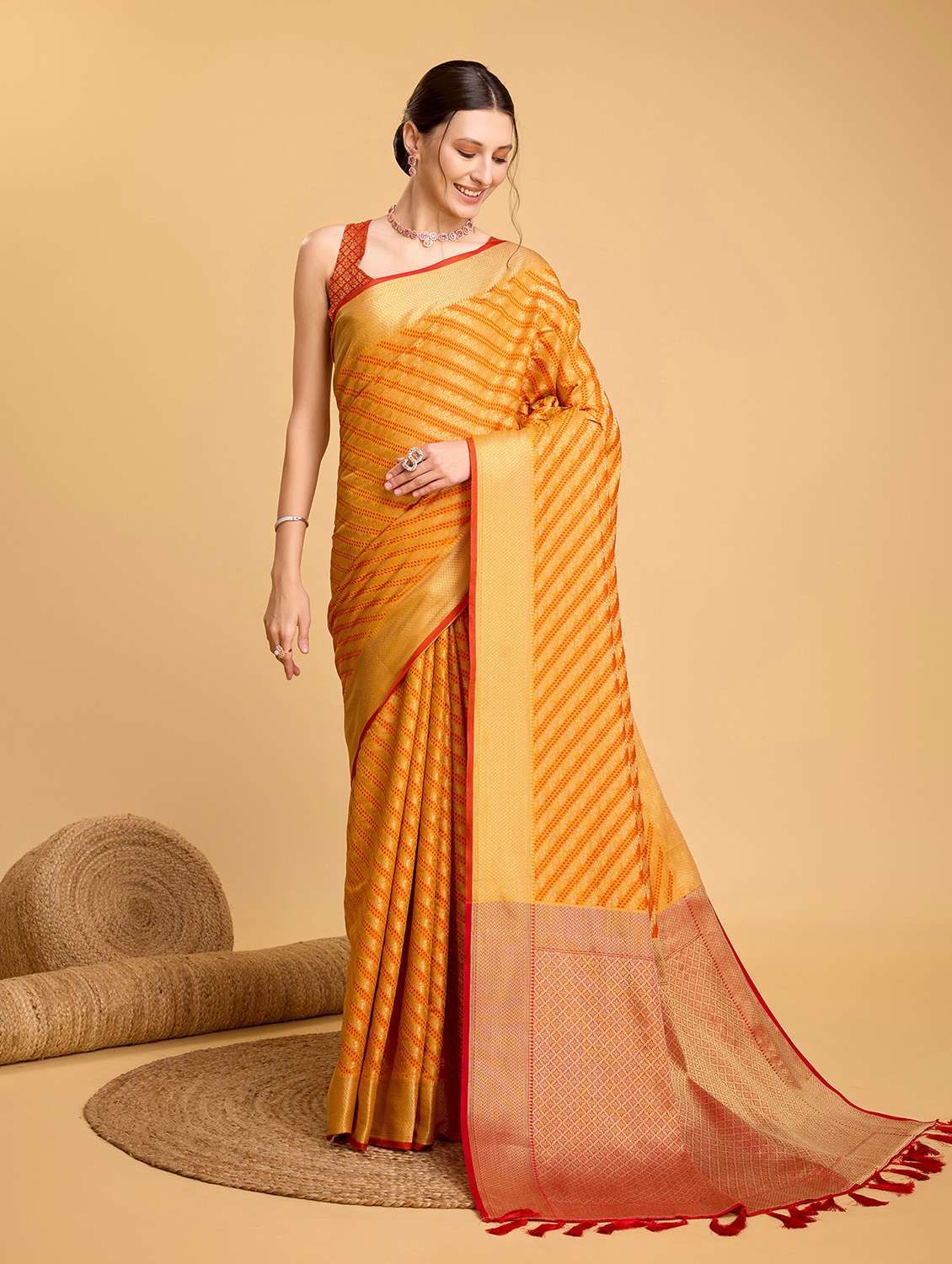 women self design banarasi saree with blouse - 22274070 -  Standard Image - 2