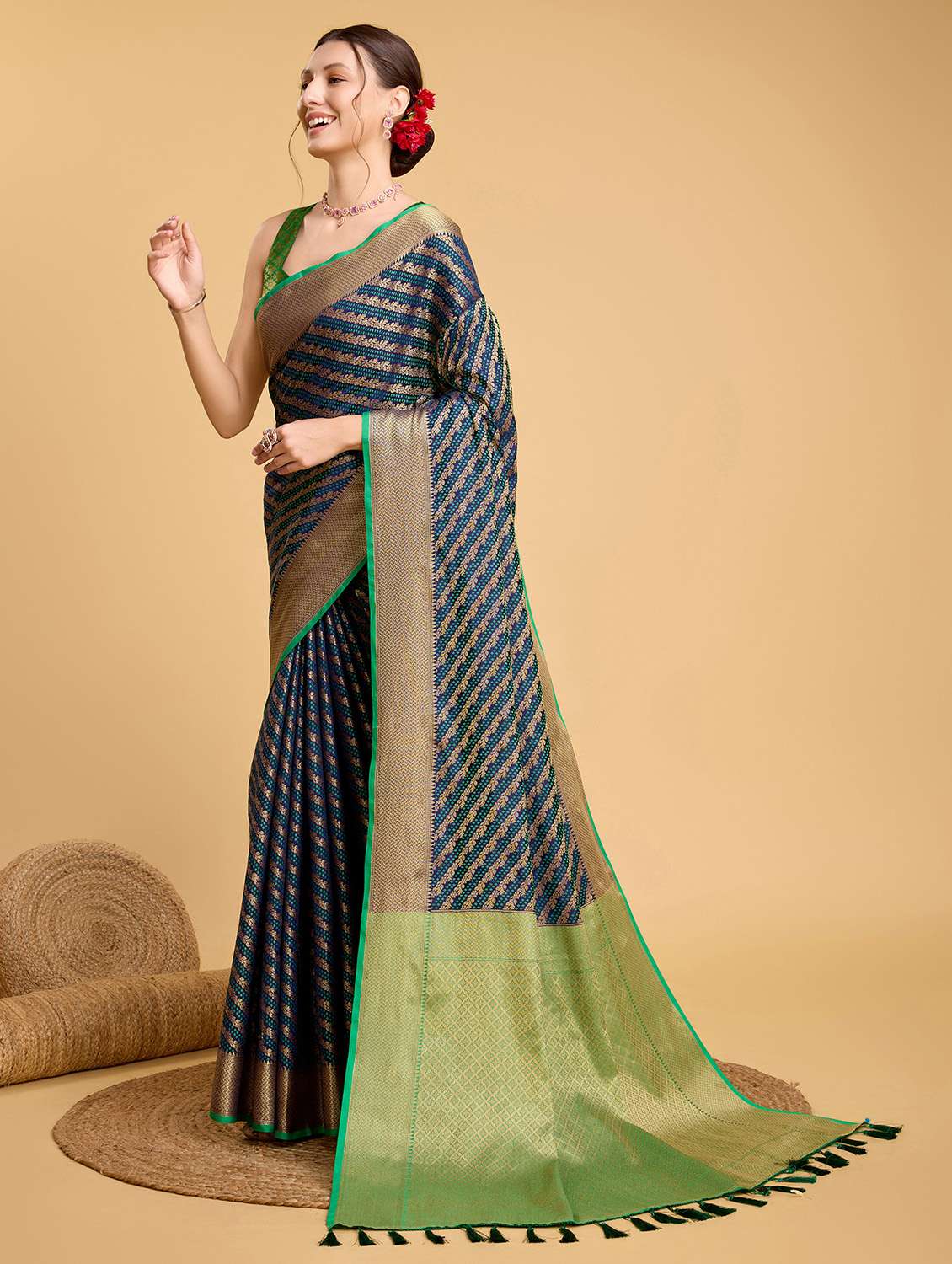 women self design banarasi saree with blouse - 22274071 -  Standard Image - 2