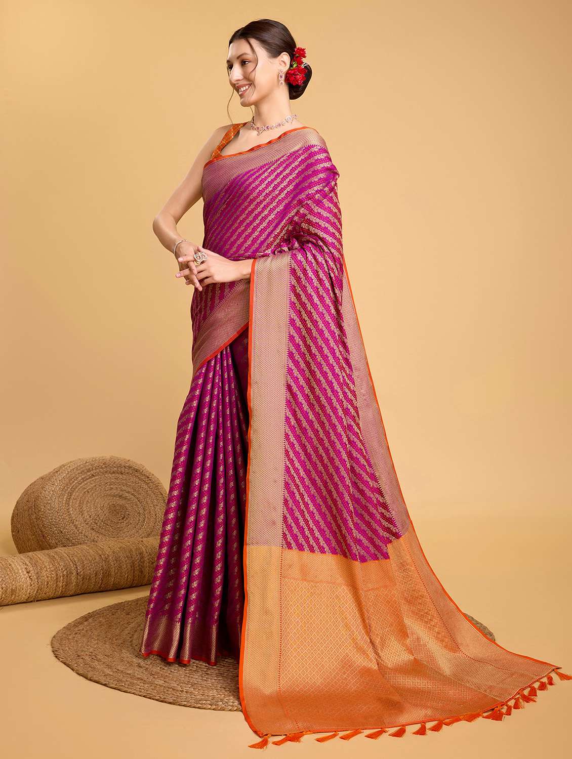 women self design banarasi saree with blouse - 22274073 -  Standard Image - 2