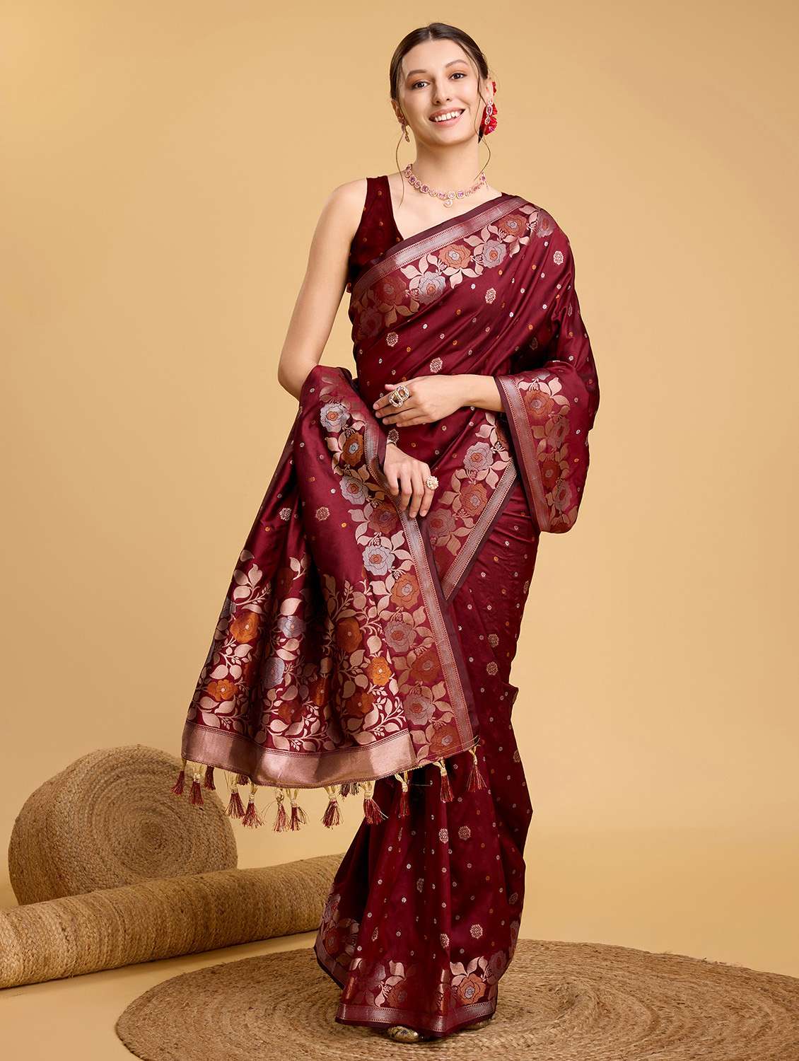 women self design banarasi saree with blouse - 22274090 -  Standard Image - 2