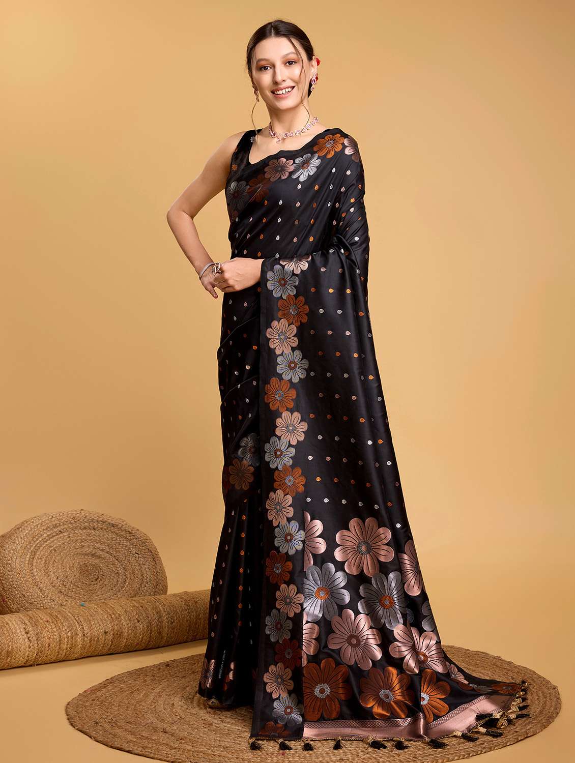 women self design banarasi saree with blouse - 22274094 -  Standard Image - 2