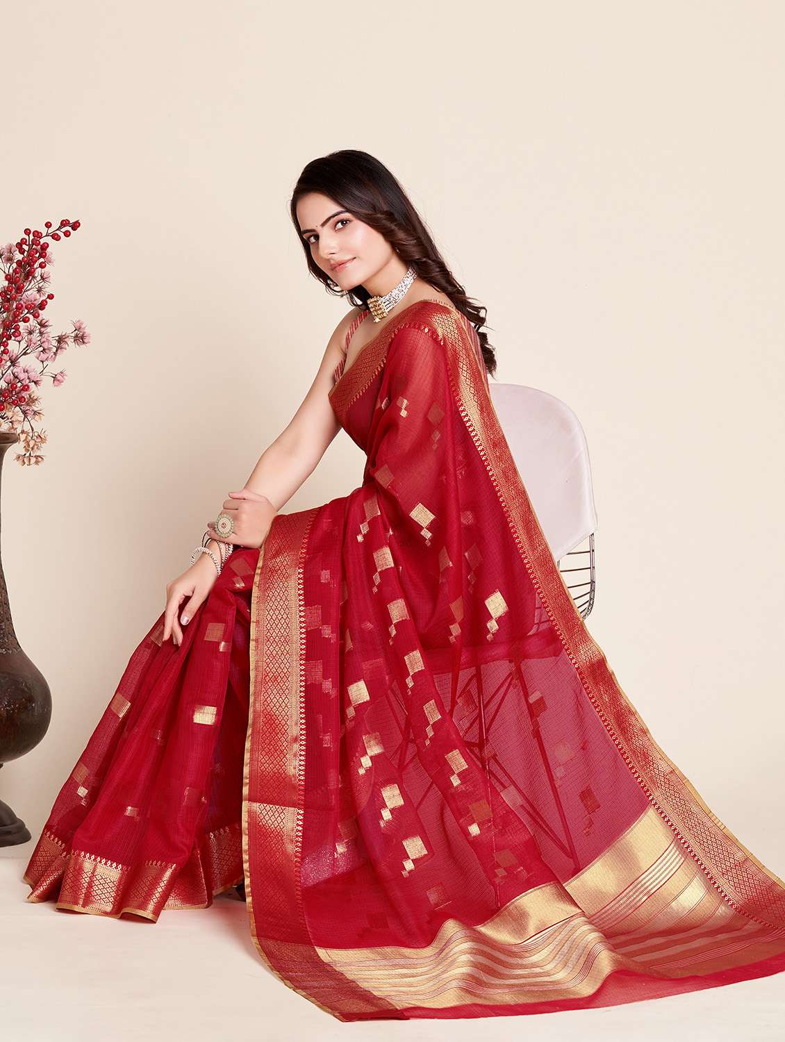 women self design bordered saree with blouse - 22274123 -  Standard Image - 2