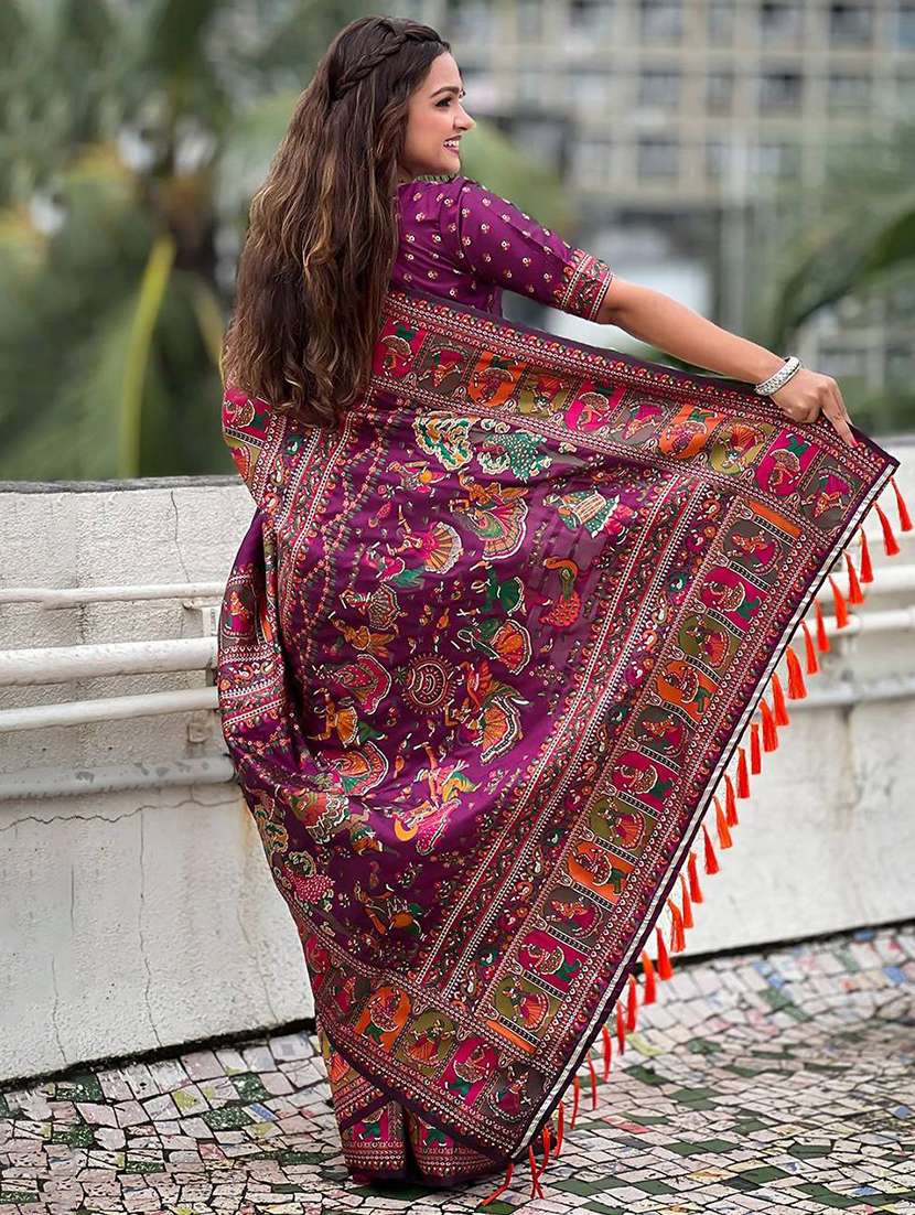 women self design bordered saree with blouse - 22274204 -  Standard Image - 2