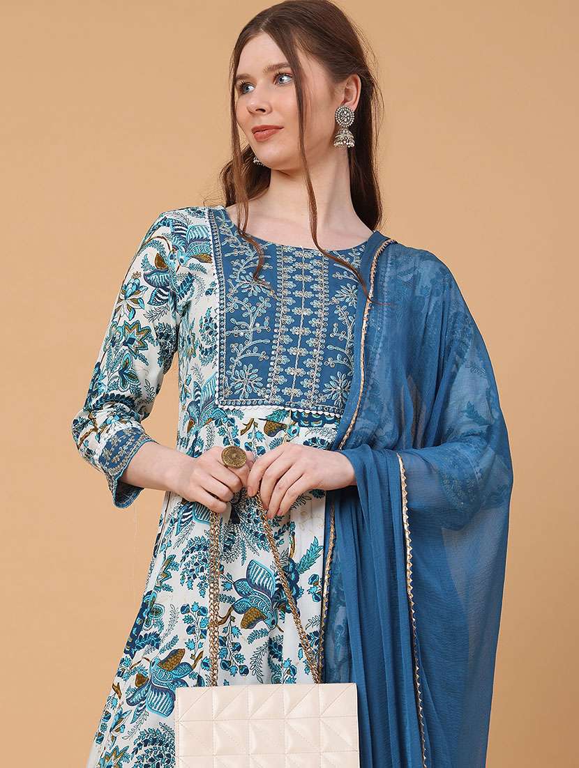 women floral three quarter sleeve kurta pant with dupatta set - 22275167 -  Standard Image - 2