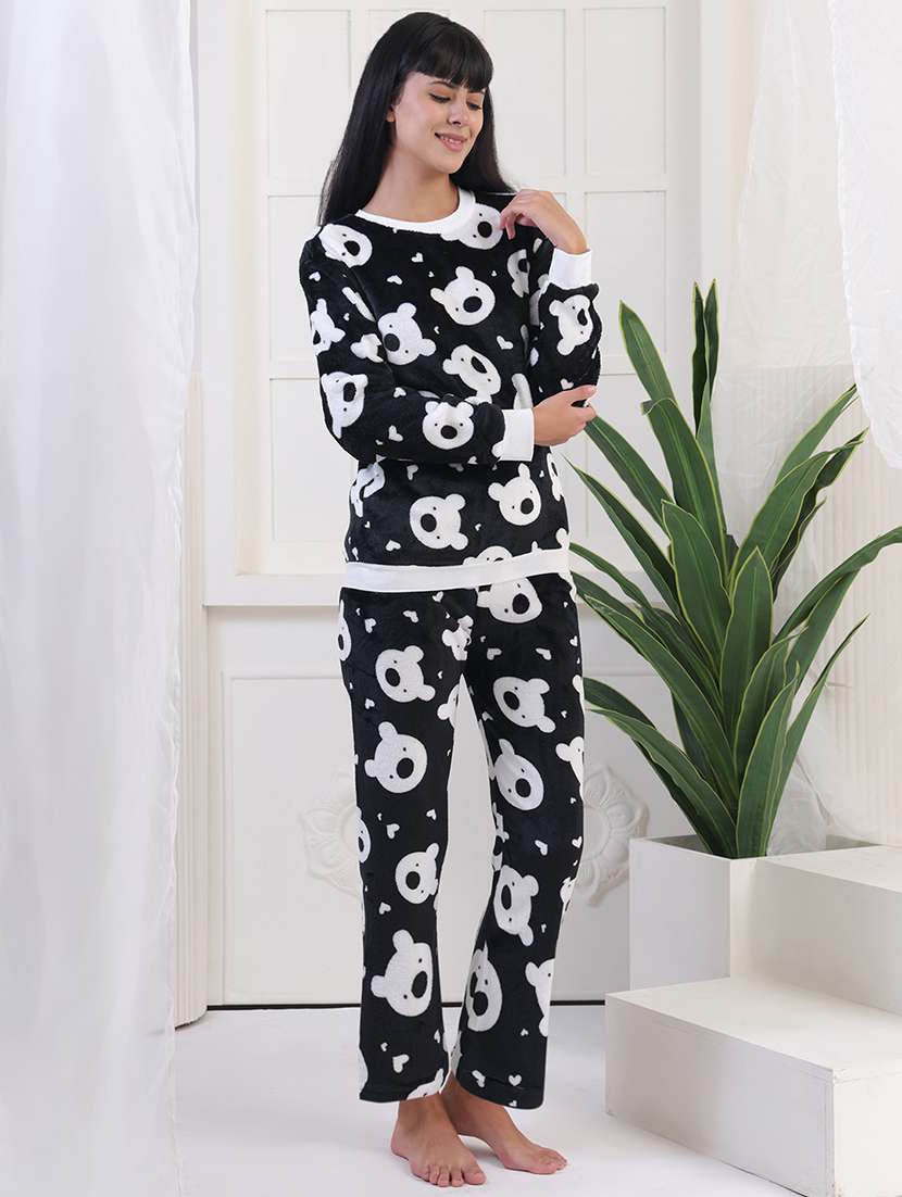 women printed winter wear nightwear pyjama set - 22275309 -  Standard Image - 2