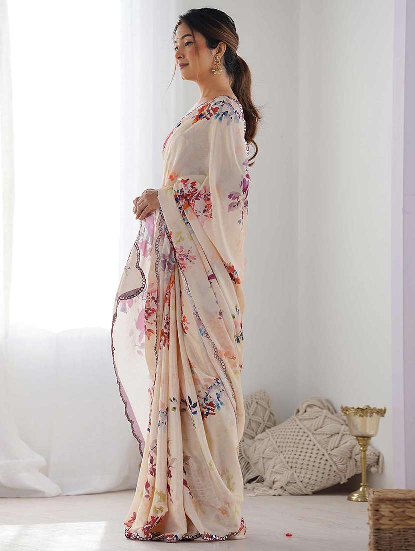 women printed casual wear saree with blouse - 22275455 -  Standard Image - 2