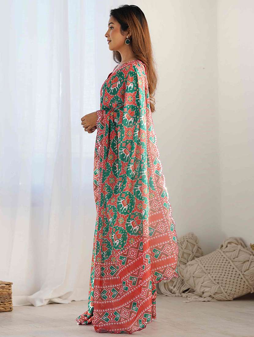 women printed casual wear saree with blouse - 22275467 -  Standard Image - 2