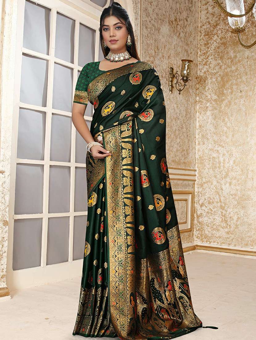 women self design banarasi saree with blouse