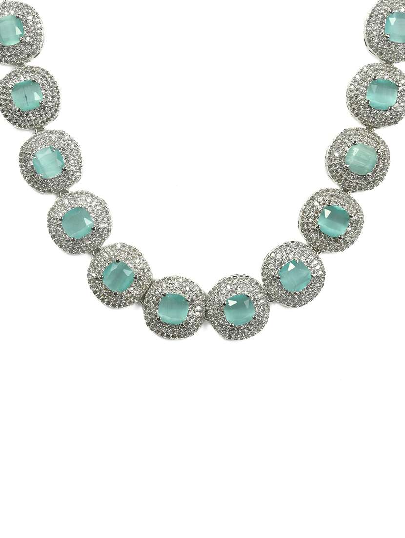 women ad necklace with earring set - 22277980 -  Standard Image - 2