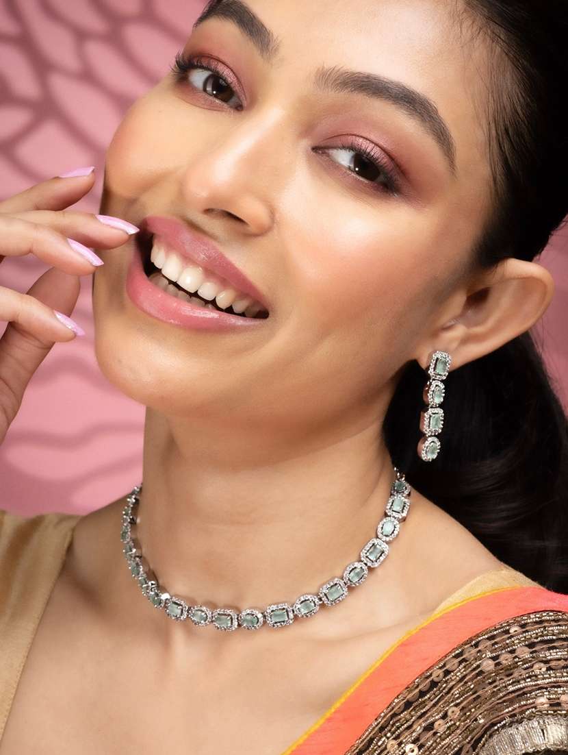 women ad necklace with earring set - 22277986 -  Standard Image - 2