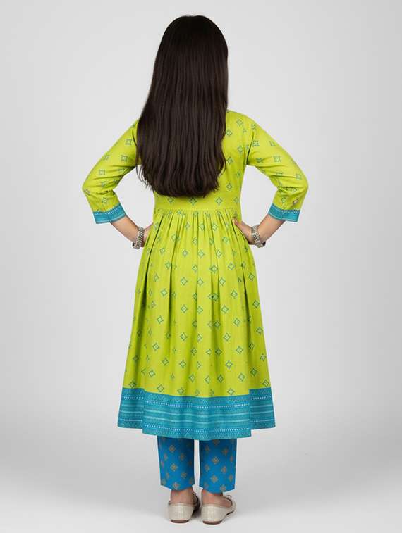 girls printed three quarter sleeve kurta - 22278354 -  Standard Image - 2