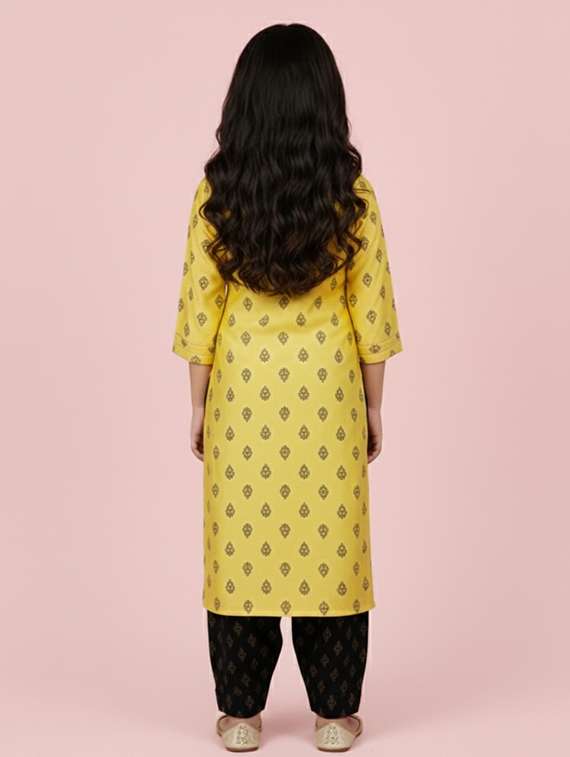 girls printed three quarter sleeve kurta - 22278364 -  Standard Image - 2