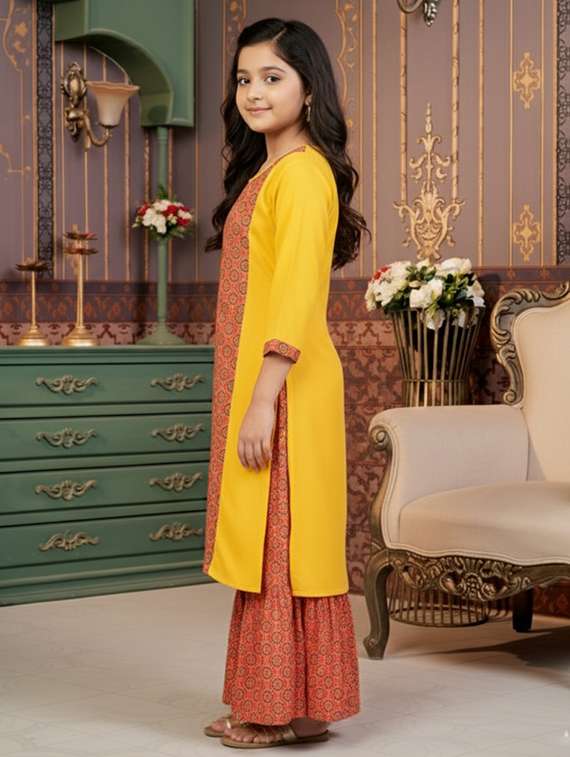 women three quarter sleeve kurta - 22278378 -  Standard Image - 2