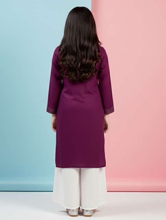 girls three quarter sleeve straight kurta - 22278411 -  Standard Image - 2