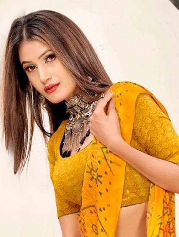 women printed casual wear saree with blouse - 22279036 -  Standard Image - 2