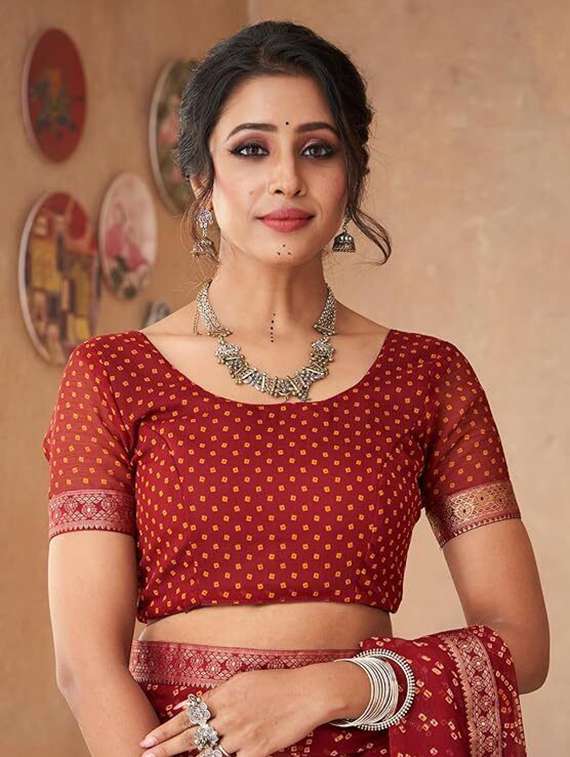 women printed casual wear saree with blouse - 22279052 -  Standard Image - 2