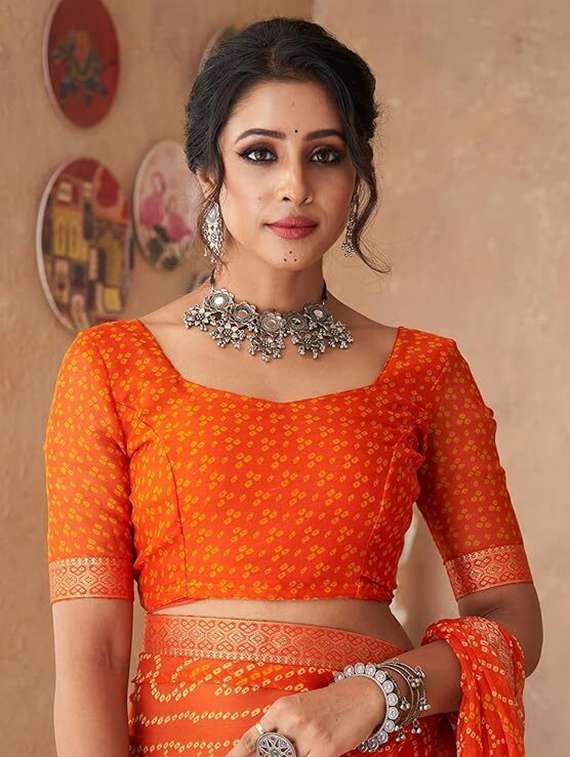 women printed casual wear saree with blouse - 22279055 -  Standard Image - 2