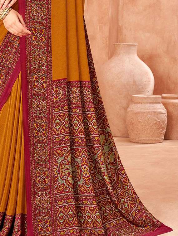 women solid with bordered saree with blouse - 22279087 -  Standard Image - 2