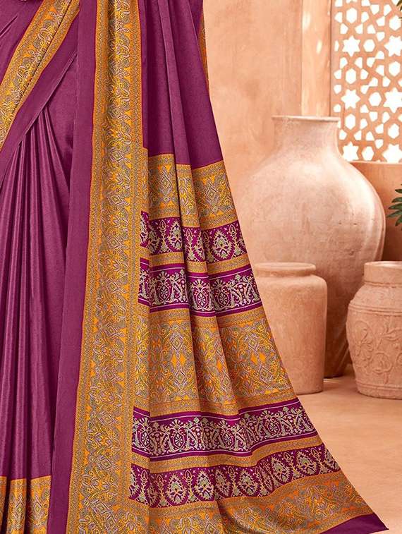 women solid with bordered saree with blouse - 22279089 -  Standard Image - 2