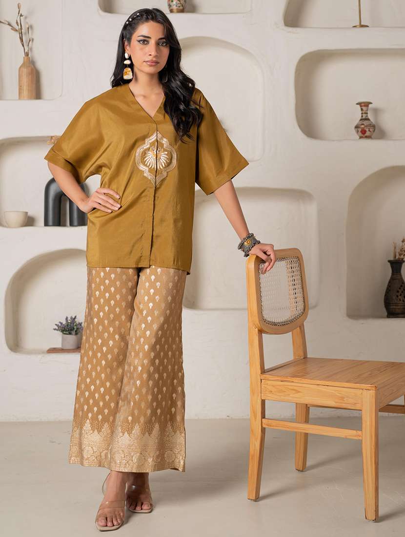 women solid with work elbow sleeve top pant set