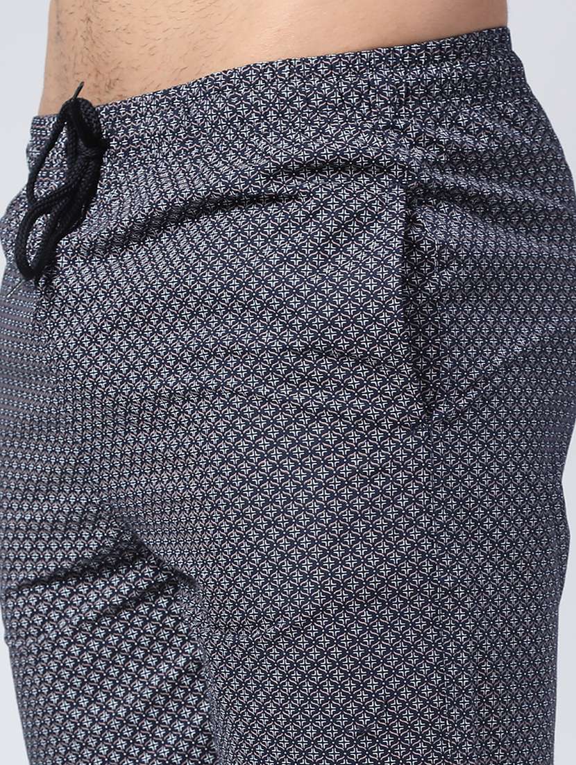 men printed mid rise regular fit shorts - 22279700 -  Standard Image - 2