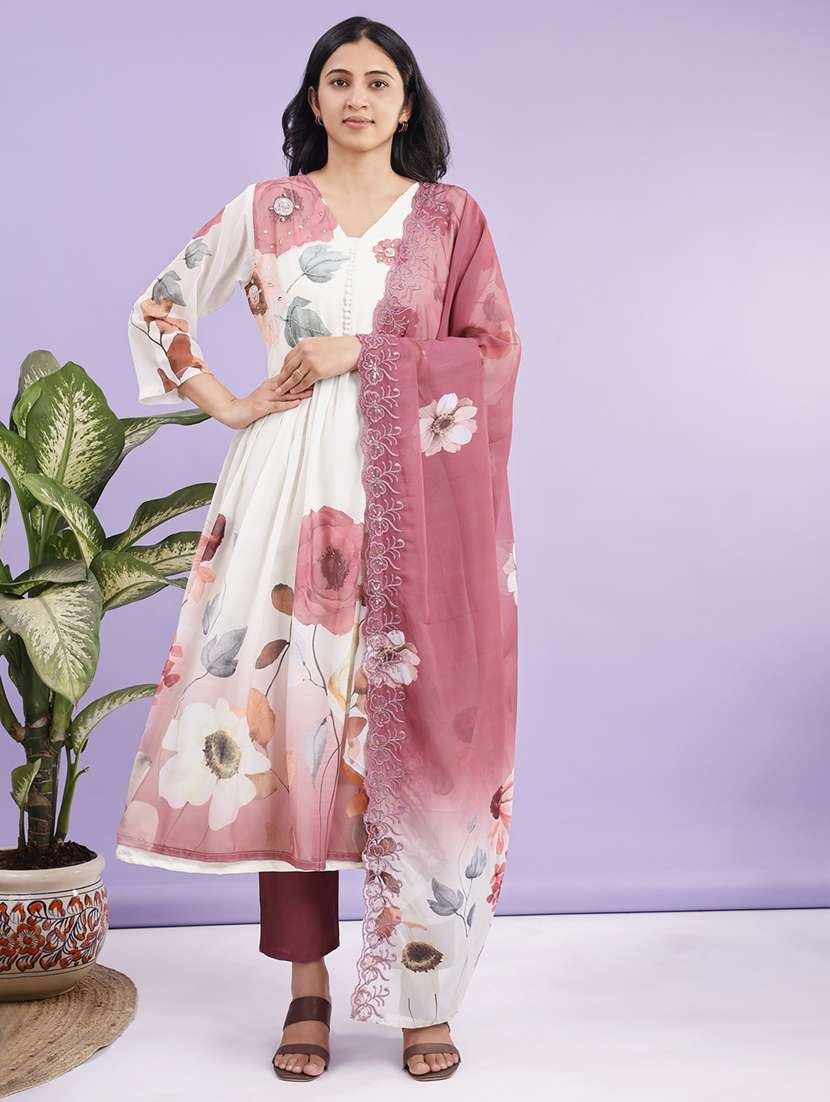 women floral three quarter sleeve kurta pant with dupatta set