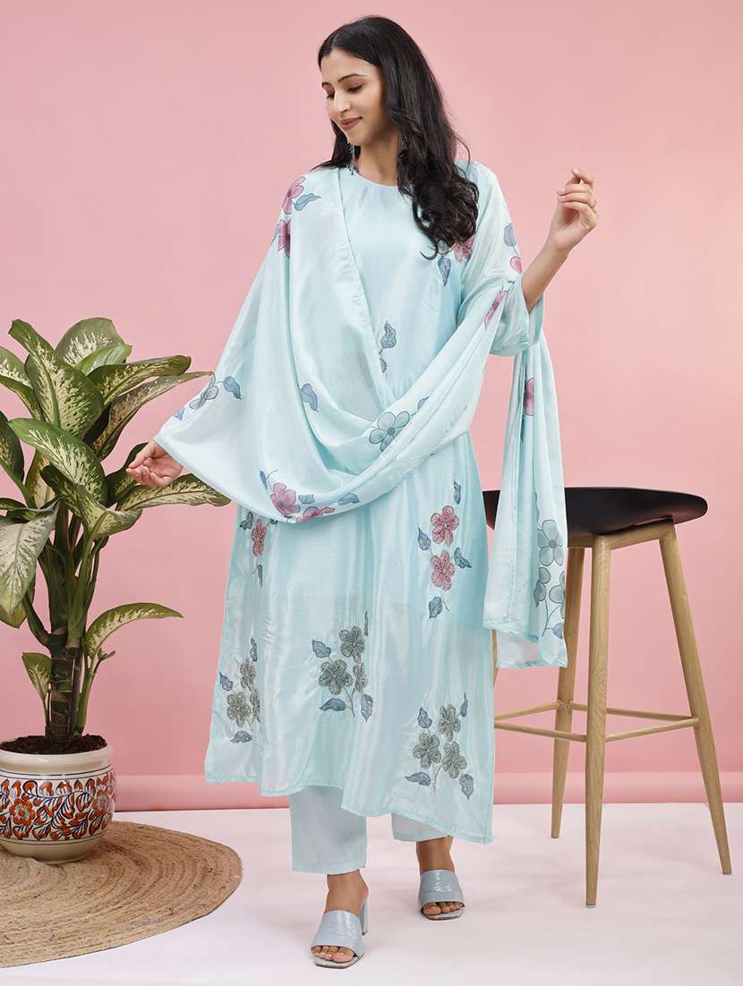 women floral three quarter sleeve kurta pant with dupatta set - 22280441 -  Standard Image - 2