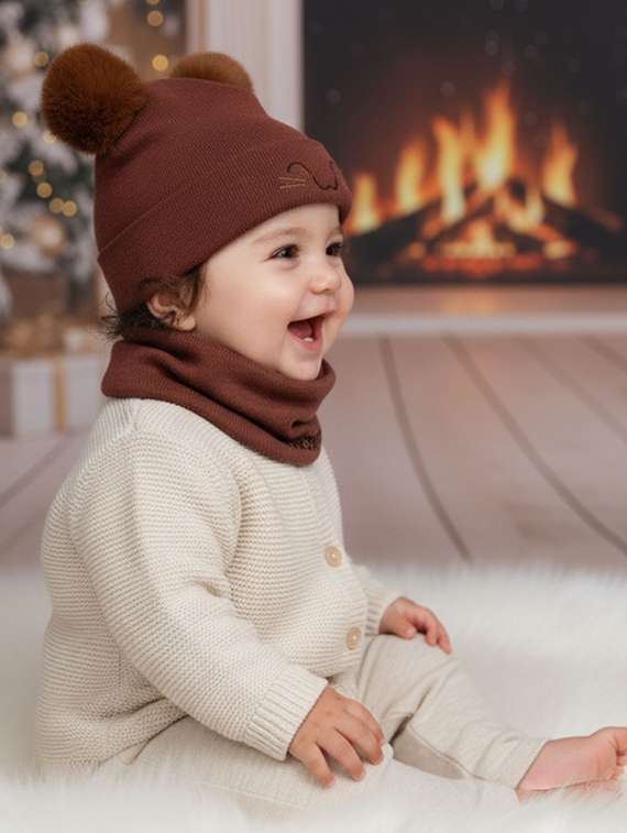 kids woolen cap with neck scarf set - 22281142 -  Standard Image - 2