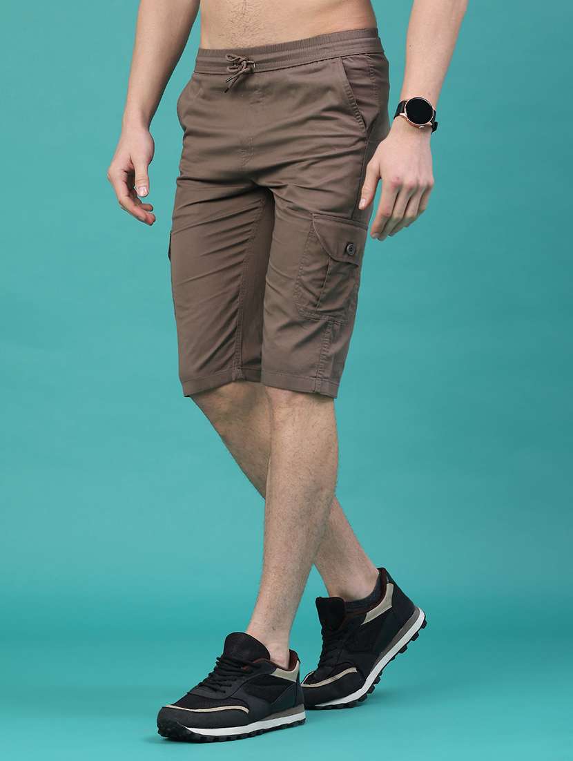 men solid mid rise cargo shorts - 22281792 -  Standard Image - 2
