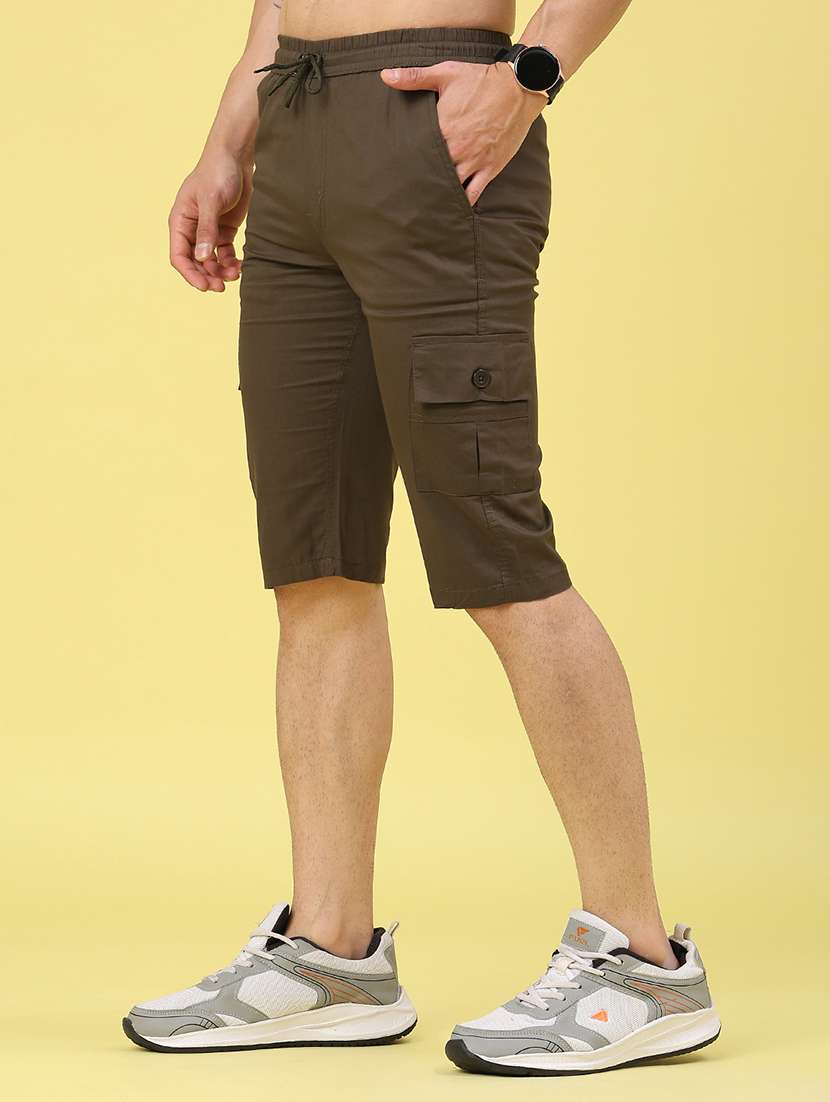 men solid mid rise cargo shorts - 22281796 -  Standard Image - 2