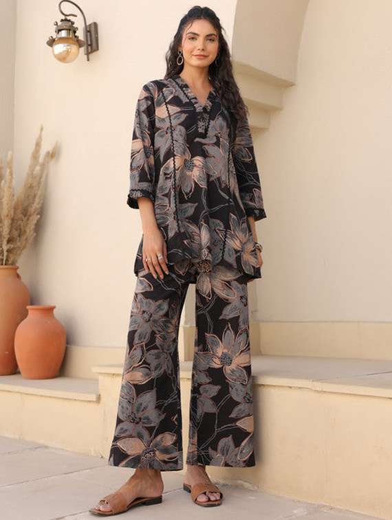 women printed three quarter sleeve co-ord set
