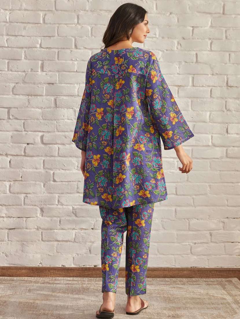 women printed bell sleeve ethnic co-ord set - 22282005 -  Standard Image - 2