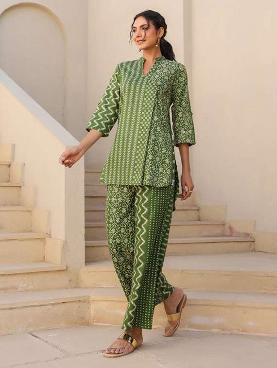 women printed top and trouser co-ord set - 22282014 -  Standard Image - 2