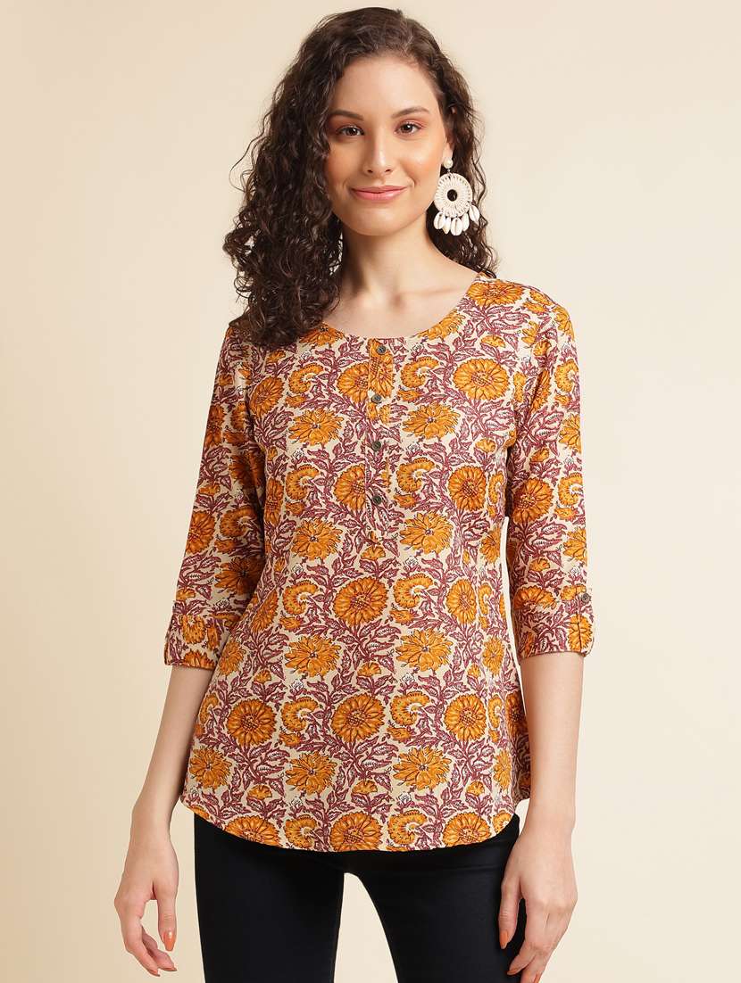 women printed three quartre sleeve kurti