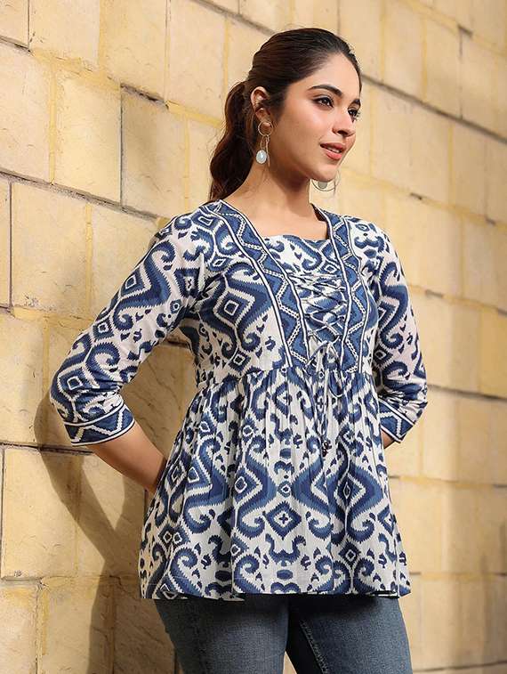 women printed three quartre sleeve kurti - 22282107 -  Standard Image - 2