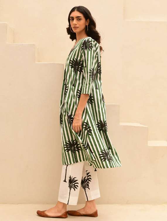 women printed three quarter sleeve kurta pant with dupatta set - 22282114 -  Standard Image - 2