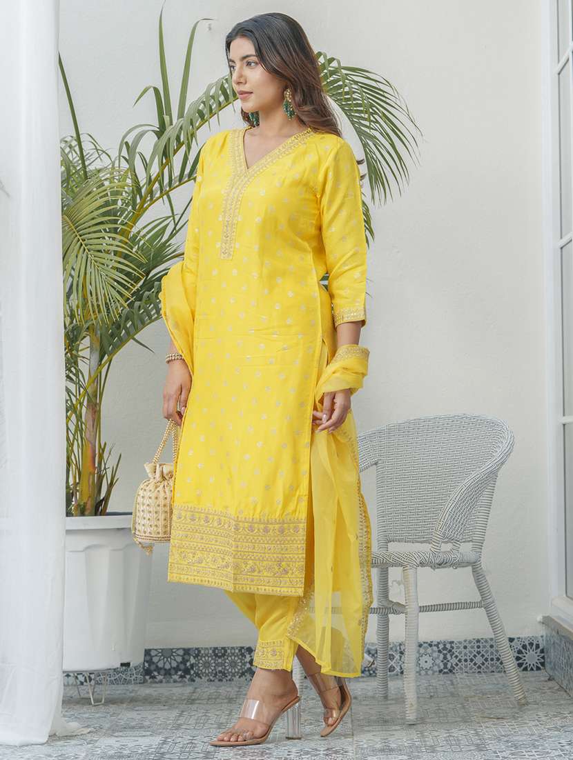 women self design three quarter sleeve kurta pant with dupatta set - 22282156 -  Standard Image - 2