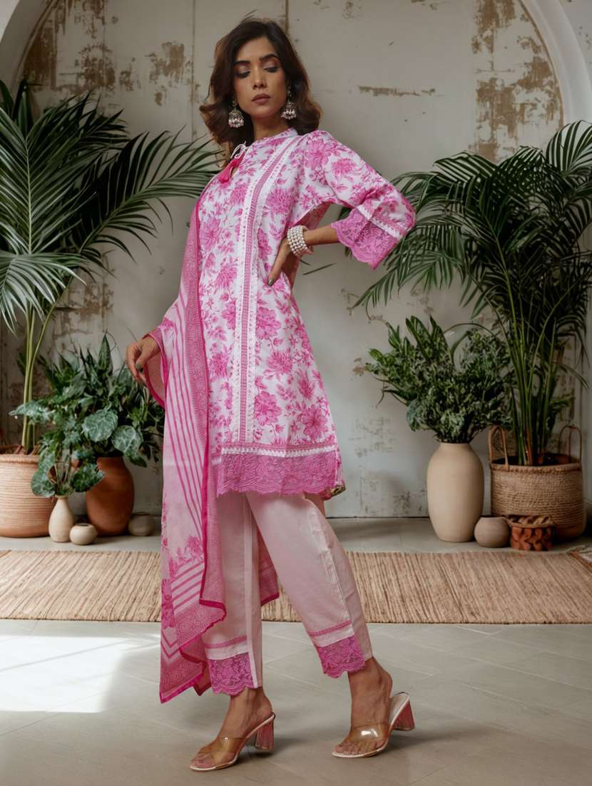 women floral three quarter sleeve kurta pant with dupatta set - 22282166 -  Standard Image - 2