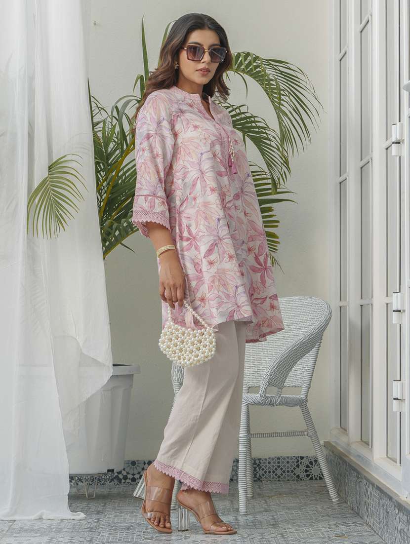 women floral three quarter sleeve kurta pant set - 22282168 -  Standard Image - 2