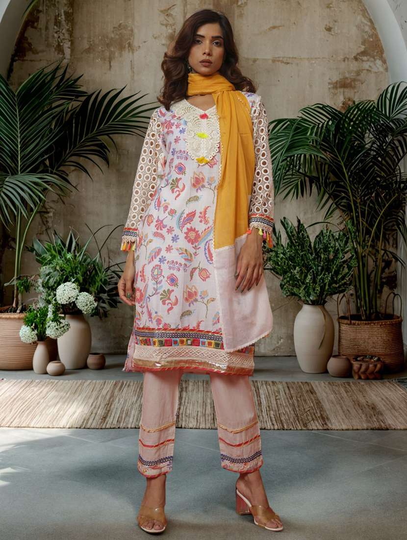 women floral three quarter sleeve kurta pant with dupatta set