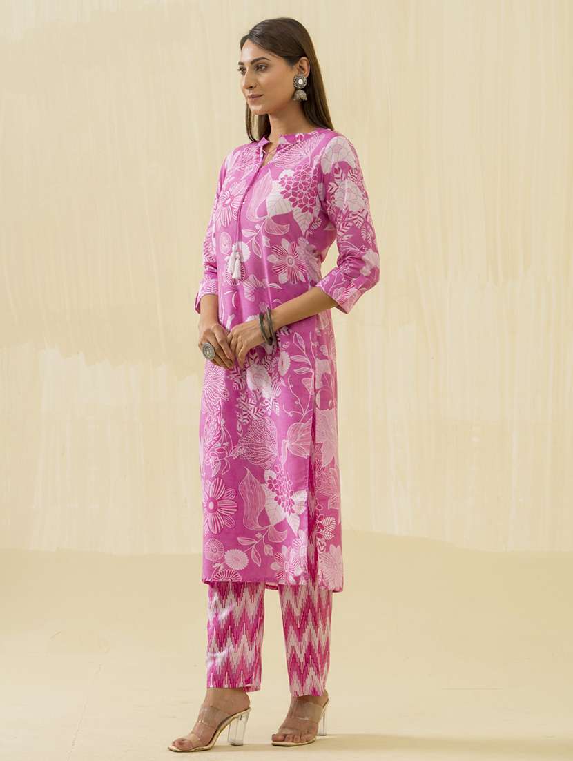 women printed three quarter sleeve kurta pant set - 22282180 -  Standard Image - 2