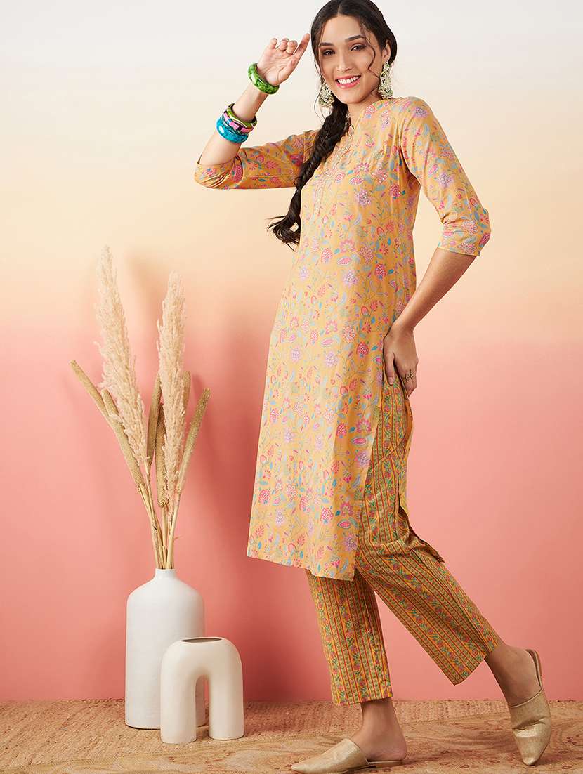 women floral notch neck kurta pant set - 22282219 -  Standard Image - 2