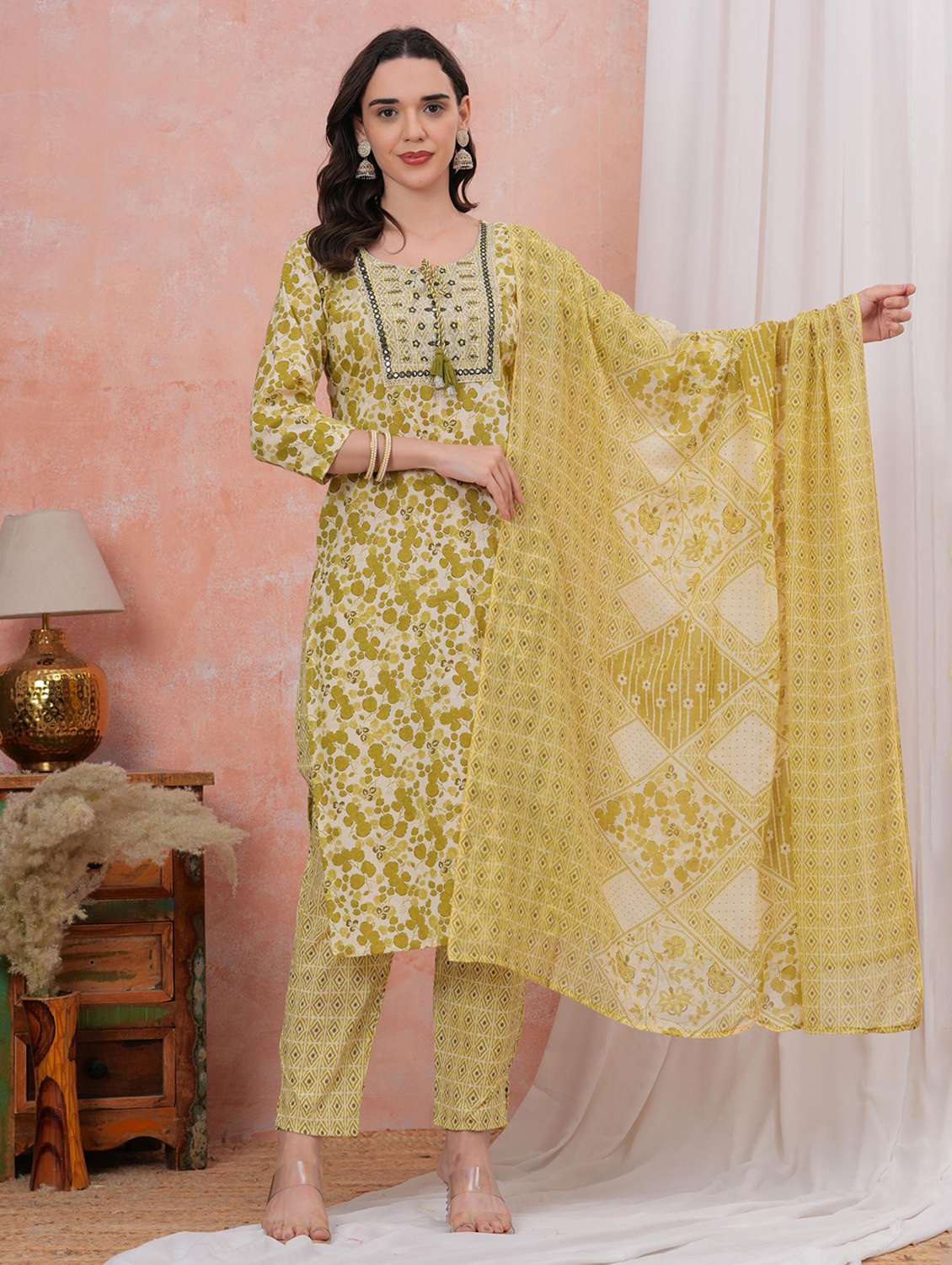 women printed kurta and pant with dupatta set - 22283041 -  Standard Image - 2