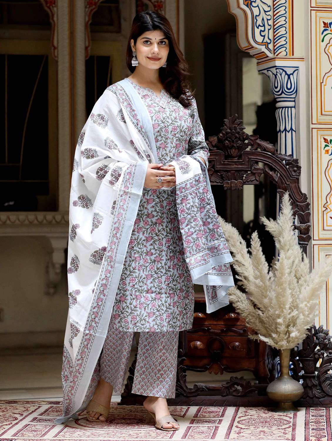 women printed three quarter sleeve kurta palazzo with dupatta set - 22285574 -  Standard Image - 2