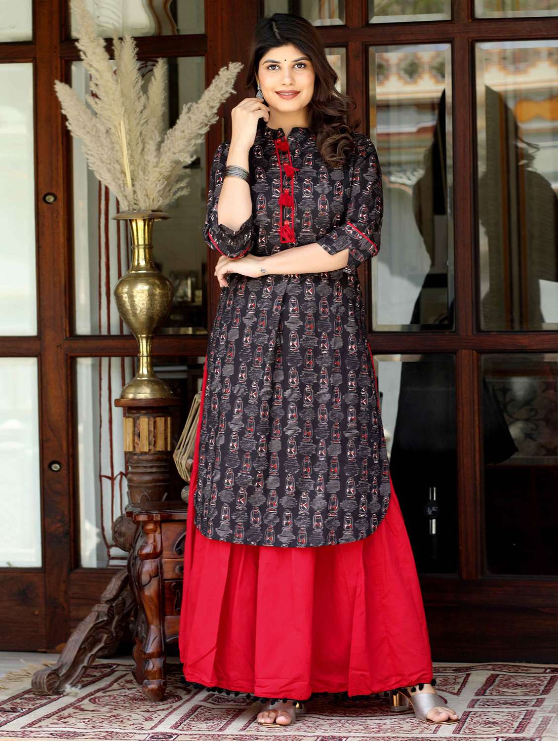 women printed three quarter sleeve kurta skirt set