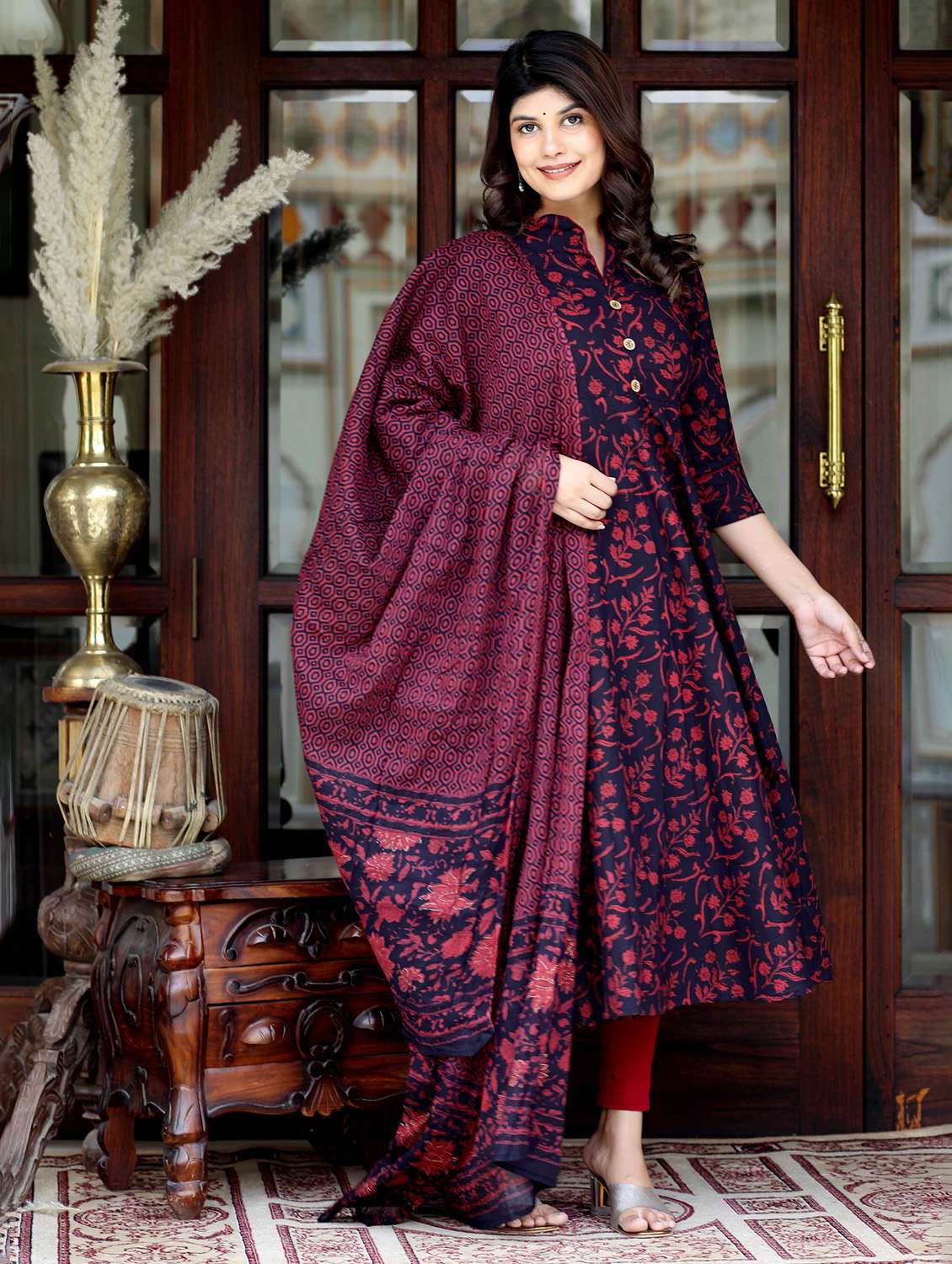 women printed three quarter sleeve kurta with dupatta set - 22285589 -  Standard Image - 2