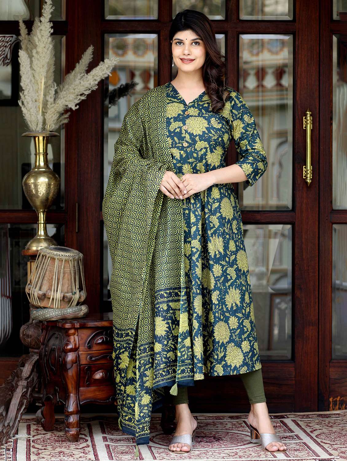women printed three quarter sleeve kurta with dupatta set - 22285590 -  Standard Image - 2