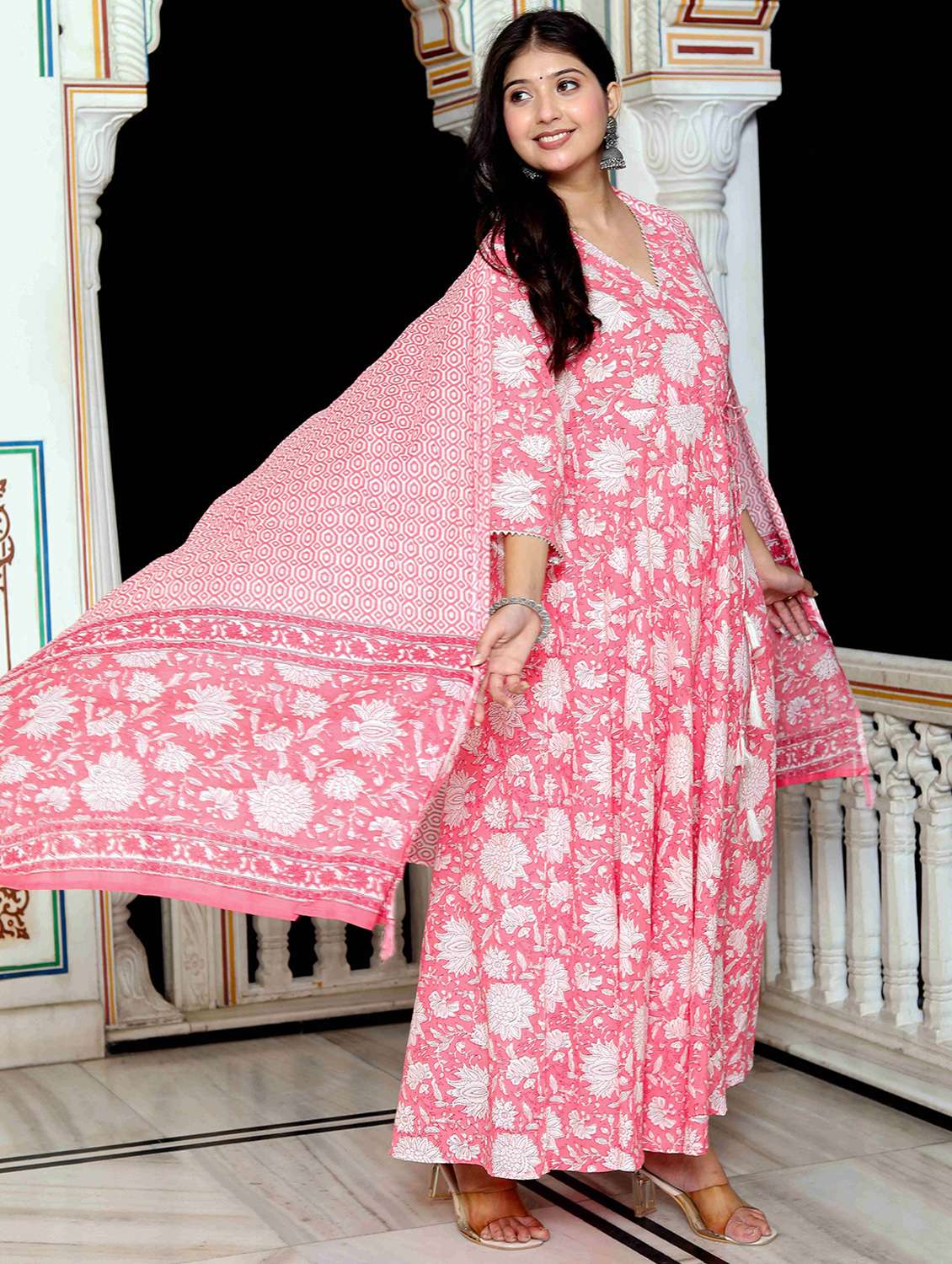 women printed three quarter sleeve kurta with dupatta set - 22285594 -  Standard Image - 2