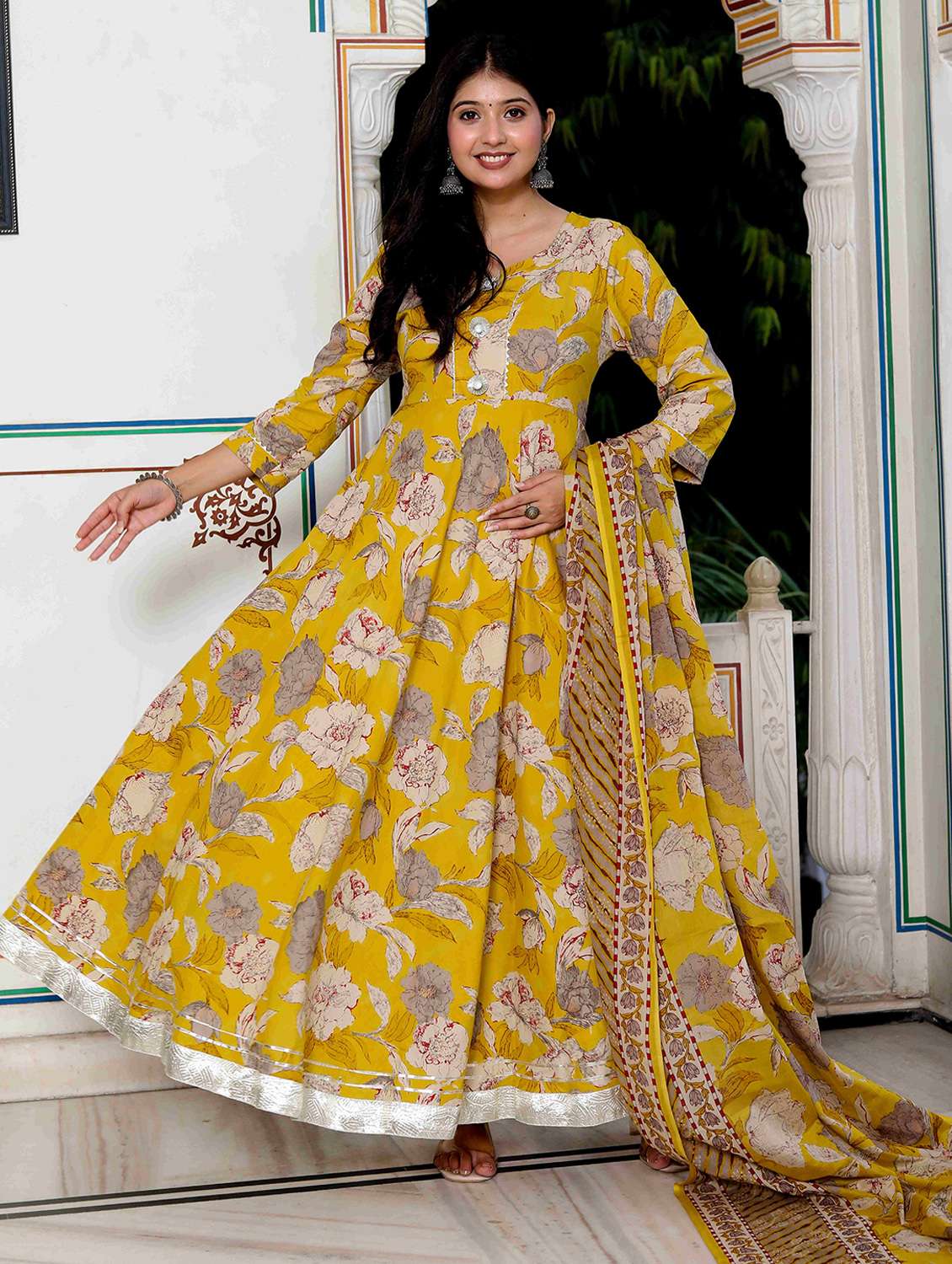 women printed three quarter sleeve kurta with dupatta set - 22285598 -  Standard Image - 2