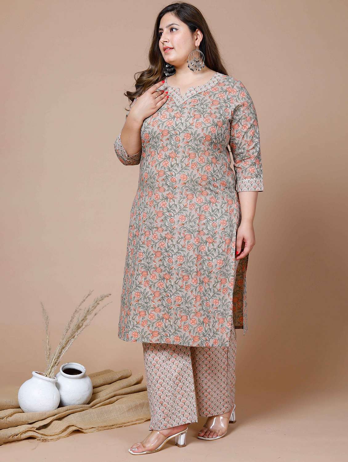 women plus size floral three quarter sleeve kurta palazzo set - 22285629 -  Standard Image - 2